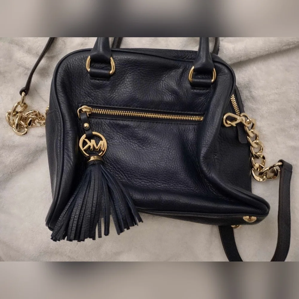 Michael Kors BRAND NEW Black Calfskin Sutton  Purse Medium